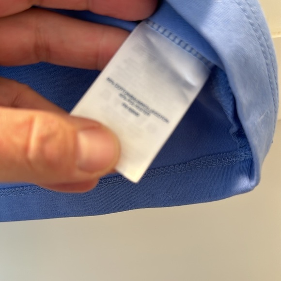 Lands' End periwinkle jersey knit v-neck t-shirt size Medium - Picture 6 of 7